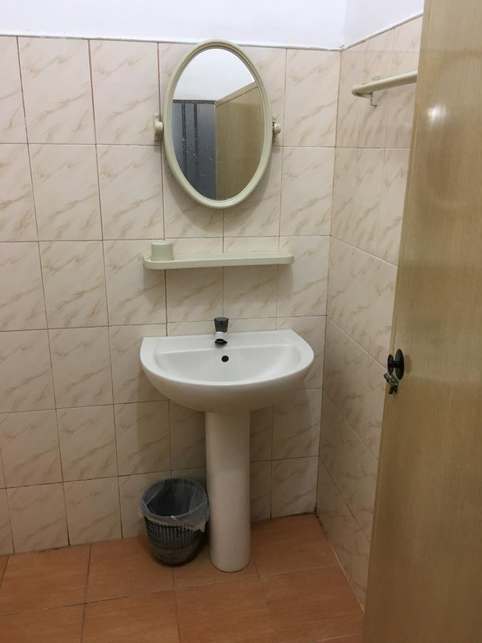 ג'פנה Gnaanams Hotel And Restaurant מראה חיצוני תמונה