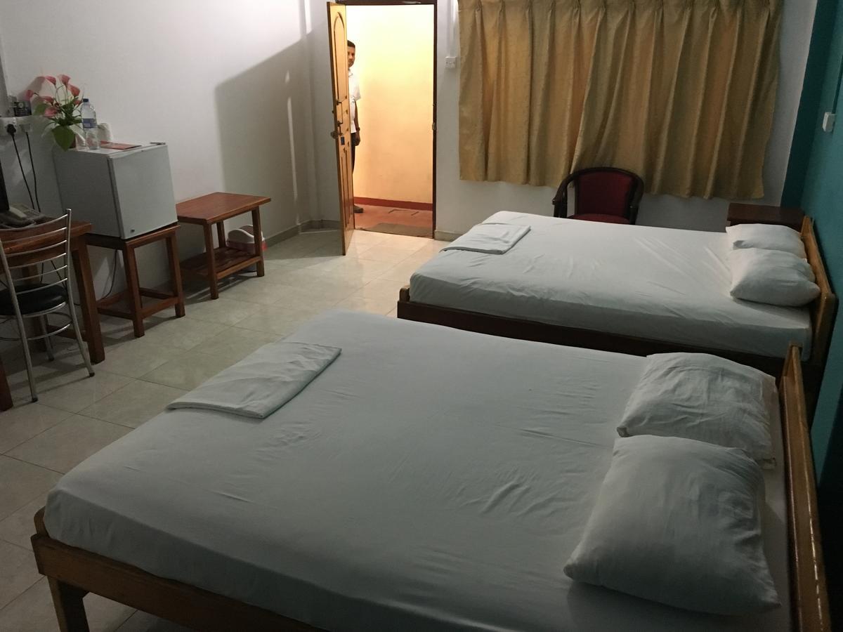 ג'פנה Gnaanams Hotel And Restaurant מראה חיצוני תמונה