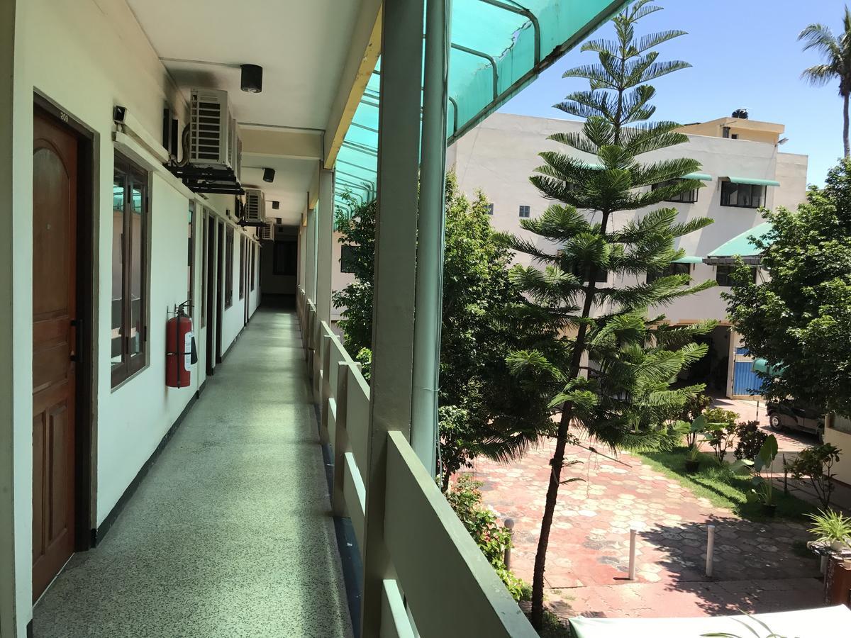 ג'פנה Gnaanams Hotel And Restaurant מראה חיצוני תמונה