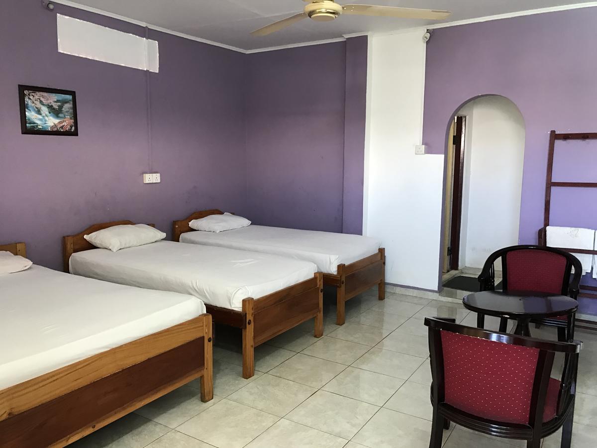 ג'פנה Gnaanams Hotel And Restaurant מראה חיצוני תמונה